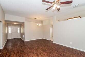 12561 Brahma Bull Cir W in Jacksonville, FL - Building Photo - Building Photo