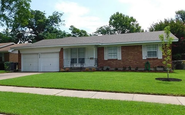 property at 2500 Morningside Dr