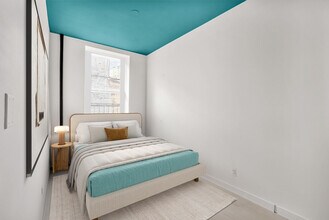 101 Thompson St in New York, NY - Building Photo - Building Photo