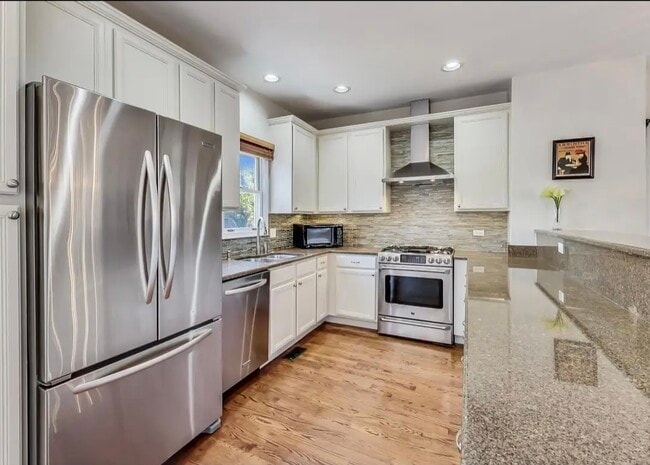 1802 W Diversey Pkwy in Chicago, IL - Building Photo - Building Photo