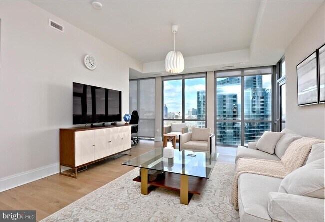 7887 Jones Branch Dr, Unit 1303 in McLean, VA - Building Photo - Building Photo