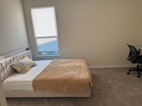 403 Saddle Ln in Denton, TX - Building Photo - Building Photo