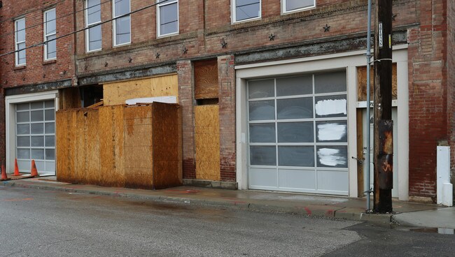 704-706 E 19th St in Kansas City, MO - Foto de edificio - Building Photo
