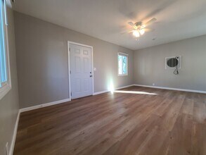 908 W Hays St in Banning, CA - Building Photo - Building Photo
