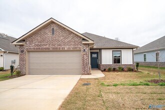14653 Mountain Strm Dr in Athens, AL - Building Photo - Building Photo