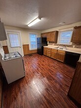 100 Smithsonian St in Girard, OH - Building Photo - Building Photo