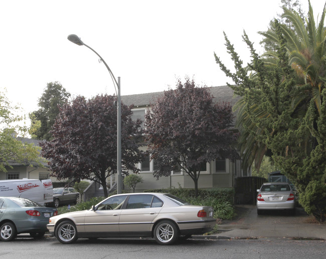 928 Waverly St in Palo Alto, CA - Building Photo - Building Photo