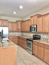 2439 Strandhill St in Orlando, FL - Building Photo - Building Photo