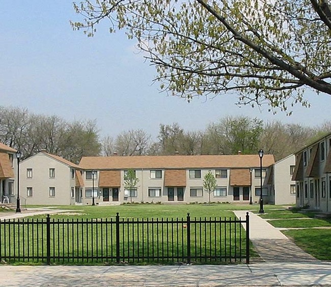 Liberty Park Townhomes in Camden, NJ - Building Photo - Building Photo