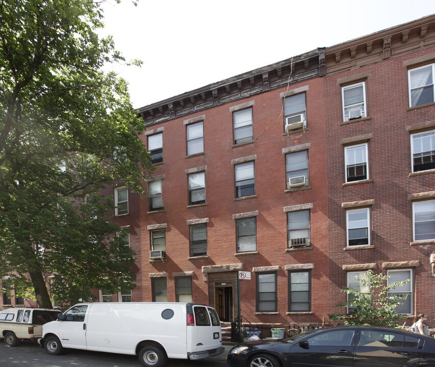 172 Union St in Brooklyn, NY - Building Photo