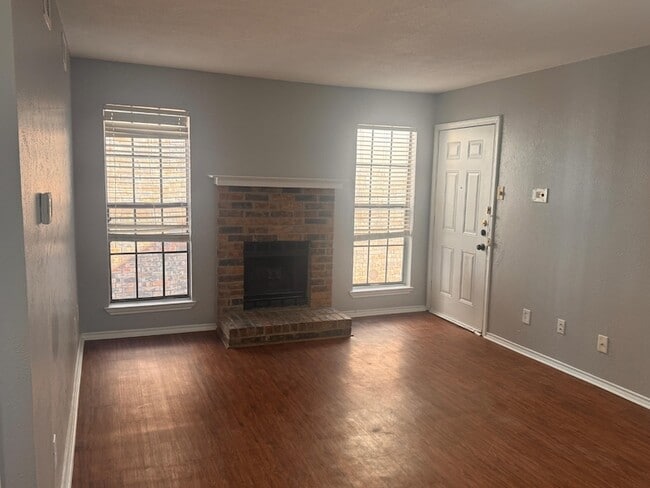 property at 9520 Royal Ln