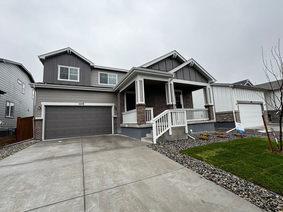 4458 Trader St in Timnath, CO - Building Photo