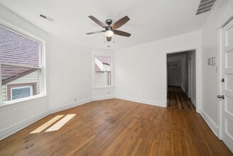 2418 N Lawndale Ave in Chicago, IL - Building Photo - Building Photo