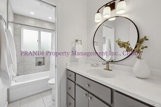 880 Chamberlain Ct in Mill Valley, CA - Building Photo - Building Photo
