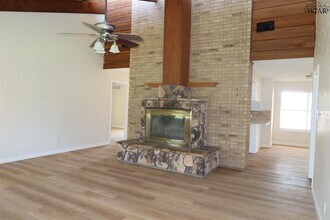 5030 Edgecliff Dr in Wichita Falls, TX - Building Photo - Building Photo