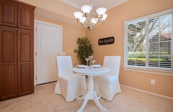 28952 Canyon Lake Dr in Trabuco Canyon, CA - Building Photo - Building Photo