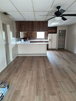 3305 Townsend Rd in Gautier, MS - Building Photo
