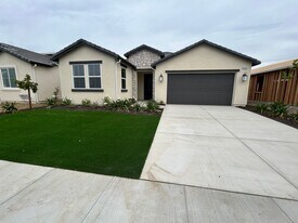 6542 W Sedona Ave in Visalia, CA - Building Photo