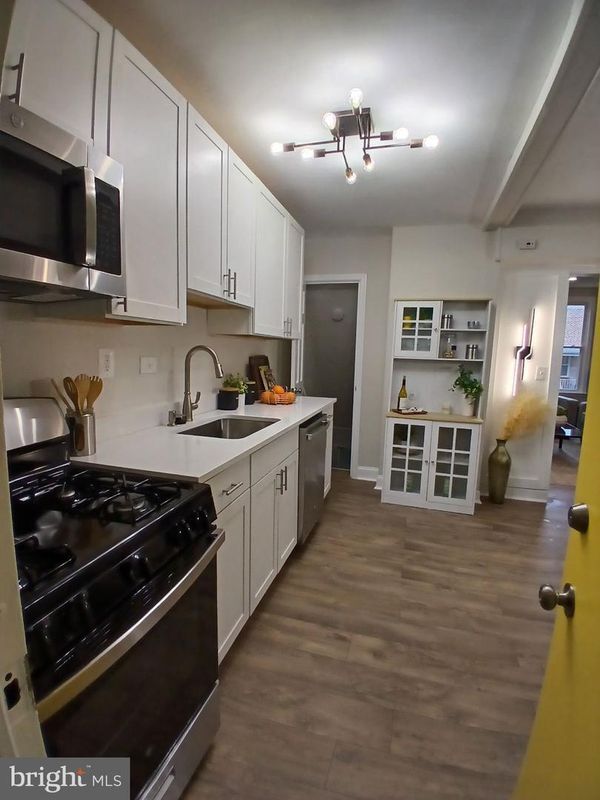 3323 Elmley Ave in Baltimore, MD - Building Photo - Building Photo