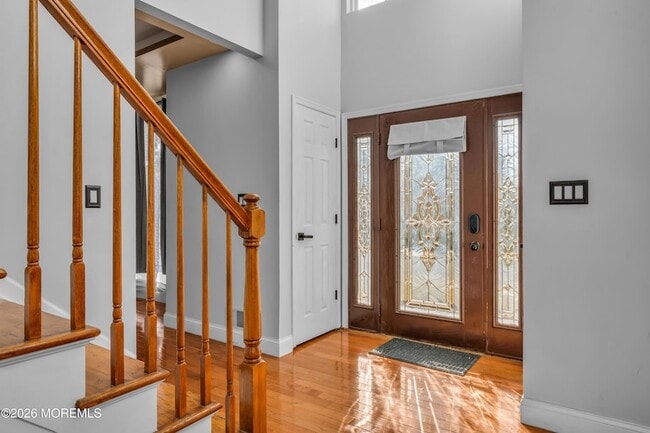 4 Reuben Ct in Howell, NJ - Foto de edificio - Building Photo