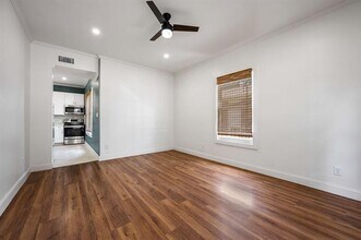 305 S Willomet Ave in Dallas, TX - Building Photo - Building Photo