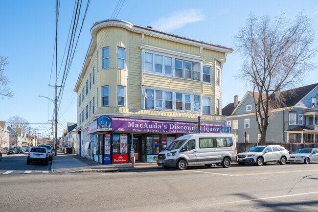 property at 1368 E Main St