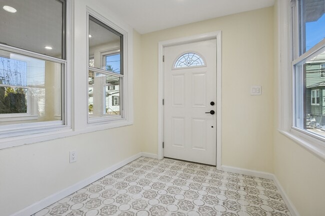 4 Lincoln Pl in Cliffside Park, NJ - Foto de edificio - Building Photo