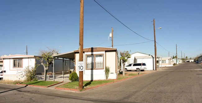 Wagon Wheel in Phoenix, AZ - Building Photo - Building Photo