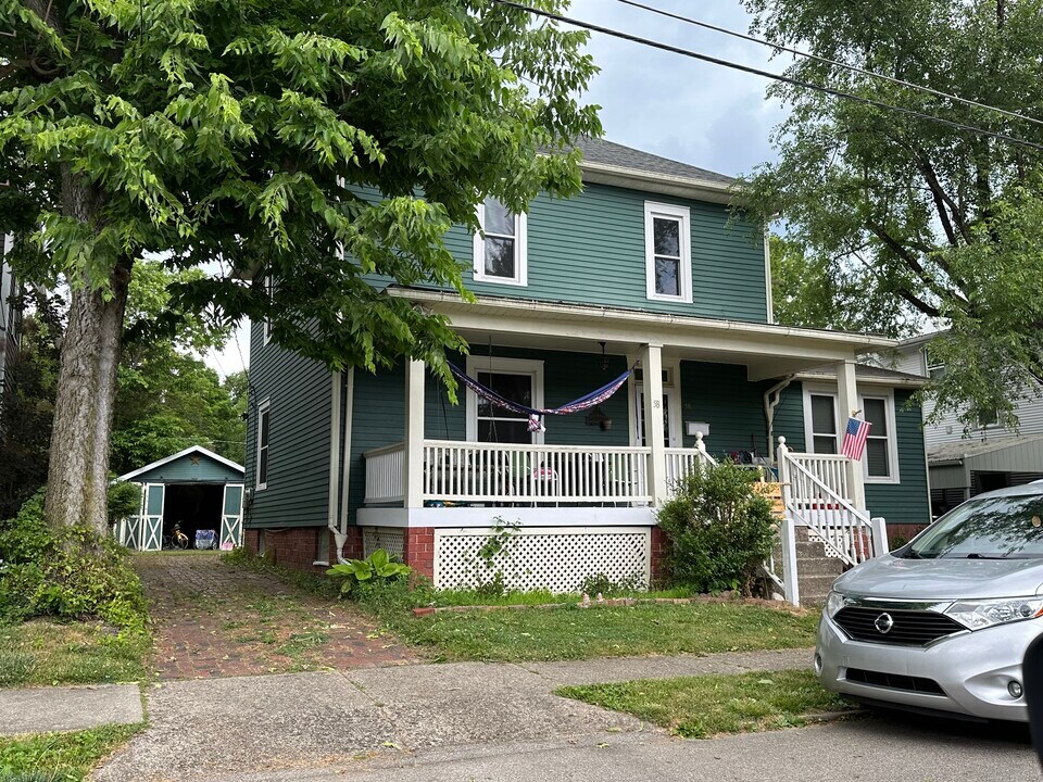 58 Sunnyside Dr Photo