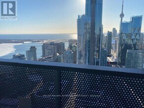 138 Downes St in Toronto, ON - Building Photo - Building Photo