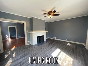 303 E Winter Ave in Danville, IL - Building Photo - Building Photo