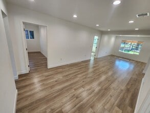 7665 Machrea St in Tujunga, CA - Building Photo - Building Photo