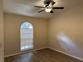 12303 Londonderry Ln in Bonita Springs, FL - Building Photo - Building Photo