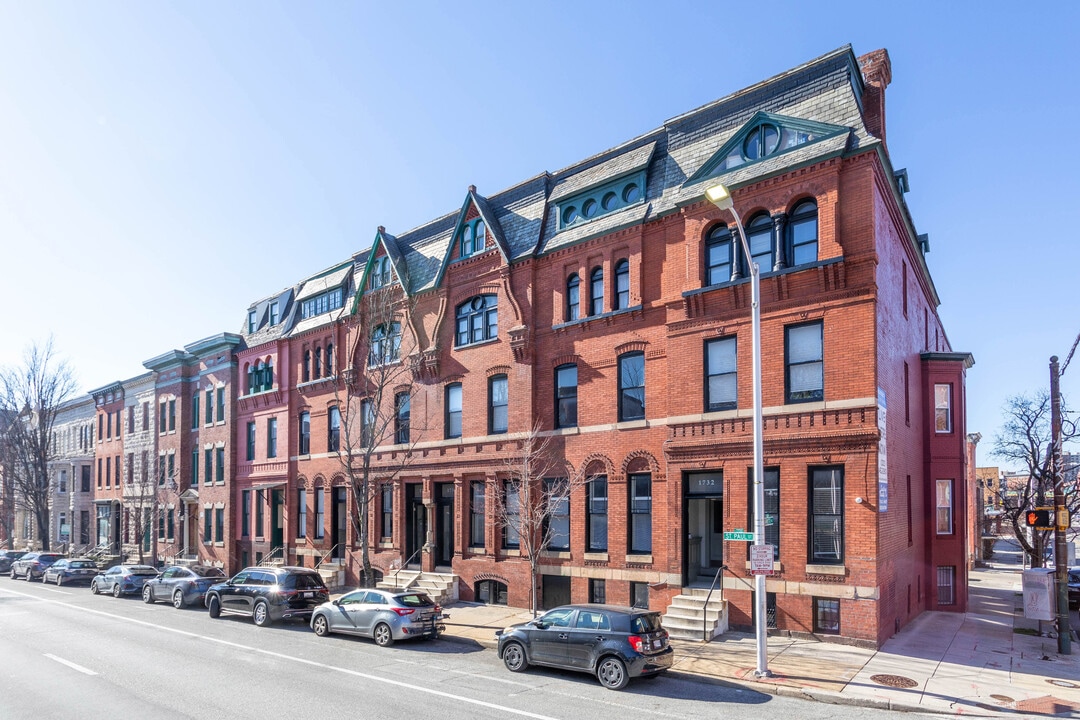 Liberty Square in Baltimore, MD - Building Photo