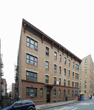 230 E 196th St in Bronx, NY - Building Photo - Building Photo