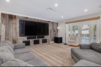 2601 Witley Ave in Palm Harbor, FL - Building Photo - Building Photo