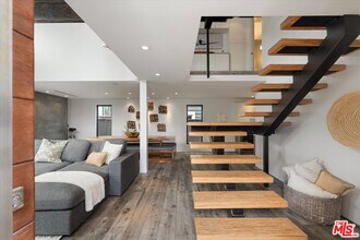 4715 Vía Dolce in Marina Del Rey, CA - Building Photo - Building Photo