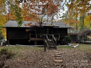 210 Hargett Ct in Charlotte, NC - Building Photo - Building Photo