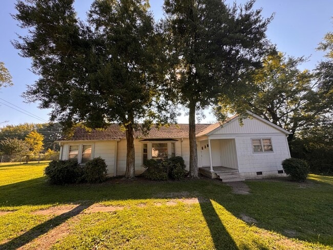 property at 209 6th St SW