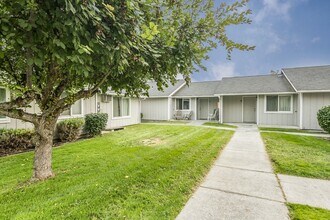 116 S Ash St in Warden, WA - Building Photo - Building Photo