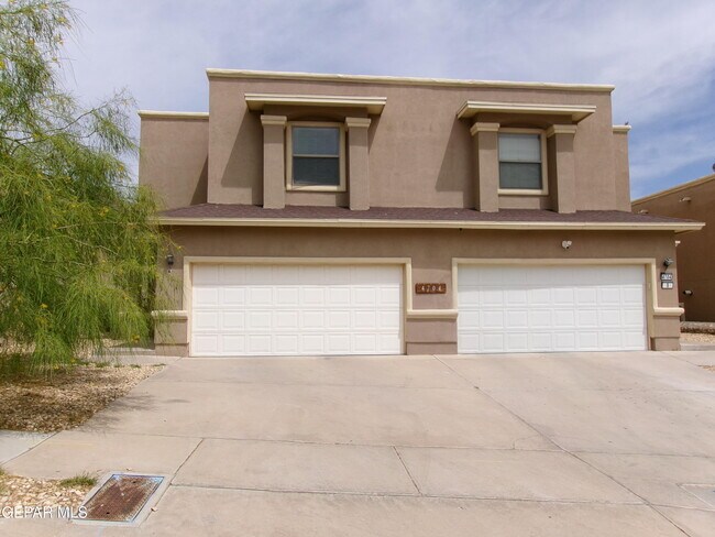 4704 Pistolero Ln