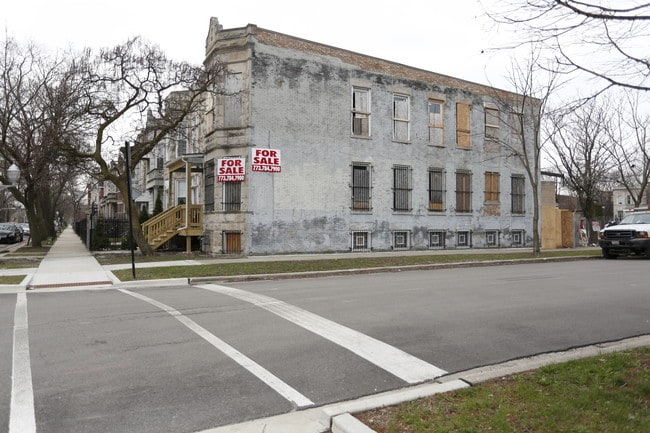 1500 S Trumbull Ave in Chicago, IL - Building Photo - Building Photo