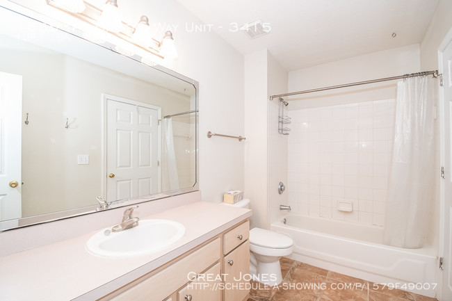 1655 The Greens Way-Unit -3415 in Jacksonville Beach, FL - Building Photo - Building Photo