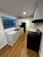 1704 W 2nd Ave in Kennewick, WA - Building Photo - Building Photo