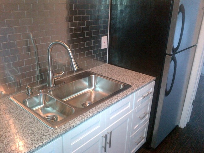 331 S Goodman St, Unit 3