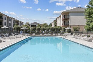 Orchard Hills Apartments in Jeffersonville, IN - Building Photo