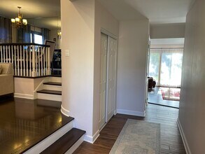 1925 E Waverly Ln in Arlington Heights, IL - Building Photo - Building Photo