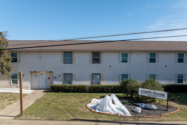 Agape House in Dallas, TX - Building Photo - Building Photo