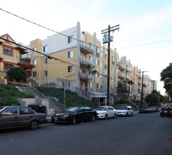 450 S Grand View St in Los Angeles, CA - Building Photo - Building Photo