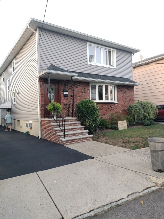 34 Hilton St, Unit 2